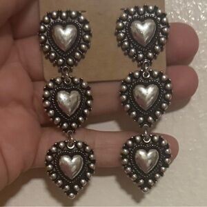 🔥Boho/Edgy/Western Silver Toned Heart Drop Earrings🔥BRAND NEW!